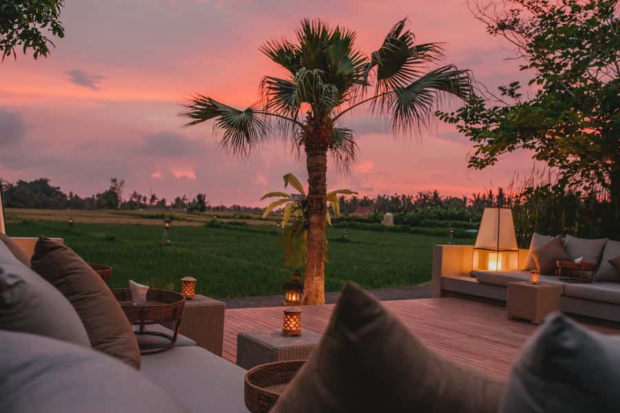Ubud: Romantic Dinner among the Rice Fields - The 3-hour rhythm: a slow meal that leaves room for the night sky