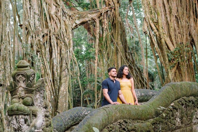 Ubud Sacred Monkey Forest & Art Village Tour - Ubud Traditional Art Market: Practical Souvenirs Near a Royal Palace Area