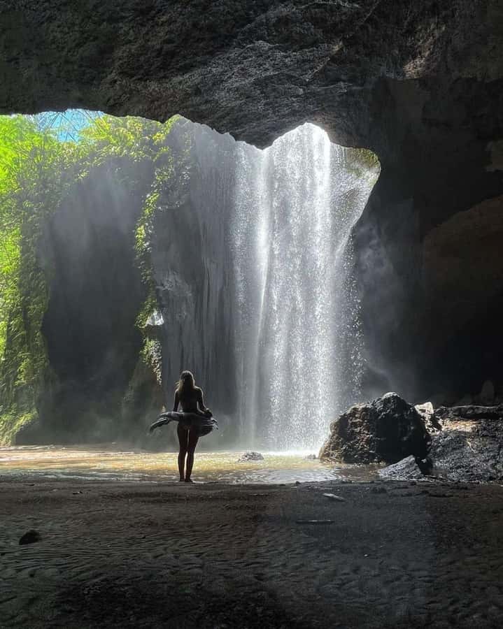 Ubud: Secret Waterfalls, Jungle Swing Private Tour - Private Pickup Through Ubud: How the 7.5 Hours Are Set Up