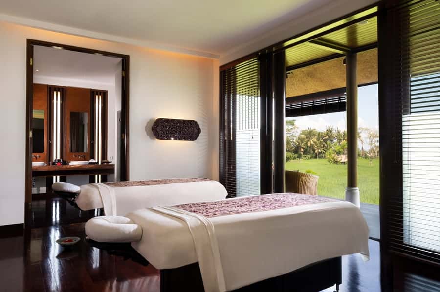 Ubud: Spa Treatment with Scenic Rice Paddy Views - Welcome drink, aromatherapy foot polish, and the herbal bath reset