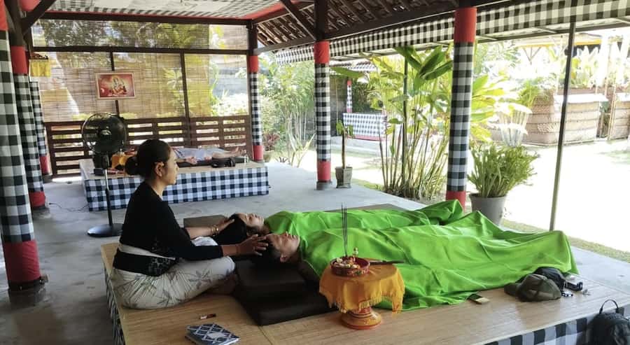 Ubud: Spiritual Cleansing, Palm Reading, & Trauma Healing - Timing: From 20 Minutes to 3 Hours (Why It Varies)