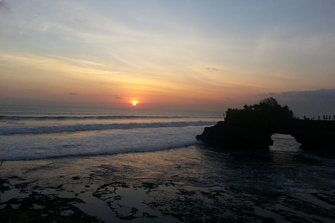 Ubud Tegalalang Rice Teracce & Tanah Lot Tour - Tegenungan Waterfall: the photos are real, and so is the walking