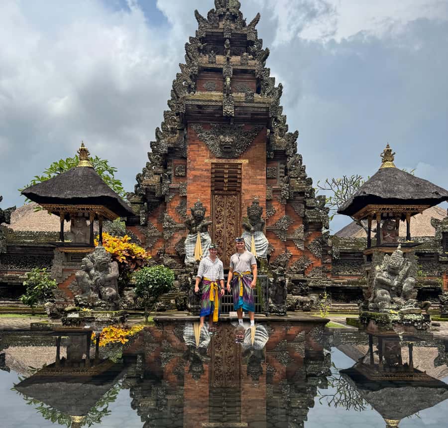 Ubud: Temple, Swing, Waterfall, Rice Terrace & Monkey Forest - Tegallalang rice terraces swing: your best photo will be vertical