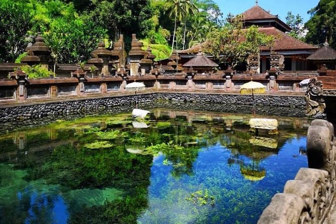 Ubud Tour : Best of Ubud with All inclusive - Batuan Temple: architecture, black palm roof, and calm time