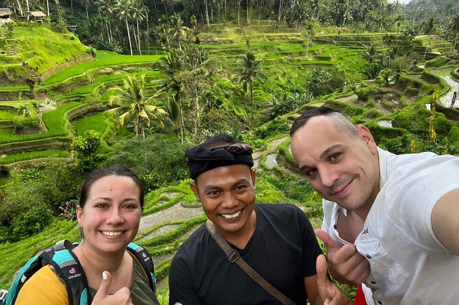 Ubud Tour: Monkey forest, rice terraces, temple, waterfall - Stop 3: Tegenungan Waterfall, the big viewpoint moment (and what rain changes)