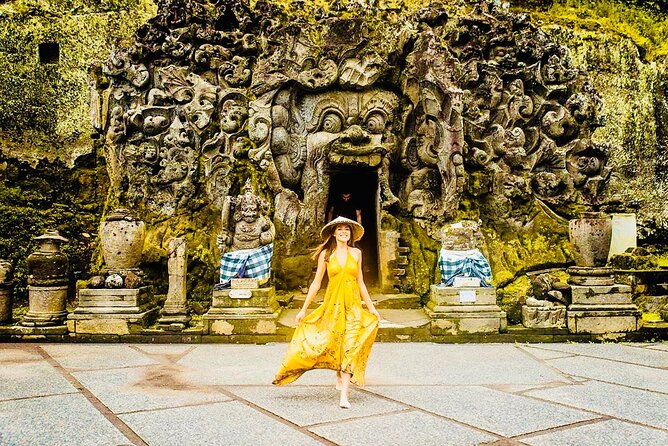 Ubud Tour: Monkey forest, rice terraces, temple, waterfall - Getting around from Seminyak: car comfort and a realistic time block