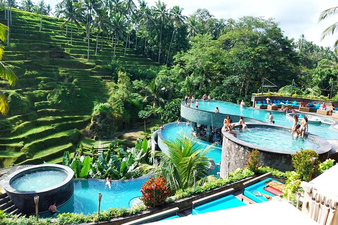 Ubud Tours and Cretya Day Club Pool - Tegenungan Waterfall: the 10-minute walk that pays off