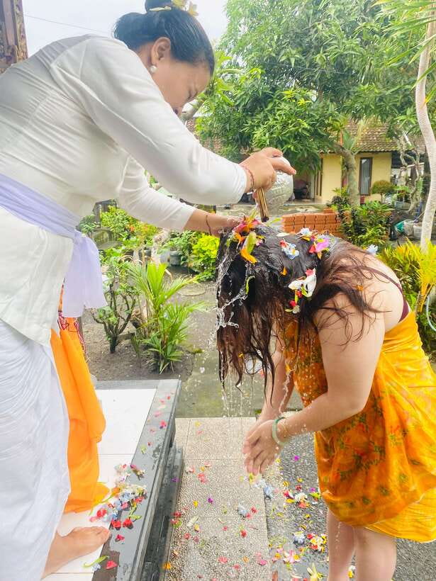 Ubud: Traditional Healing with White Lotus Blessing - Key moments that make this healing session work