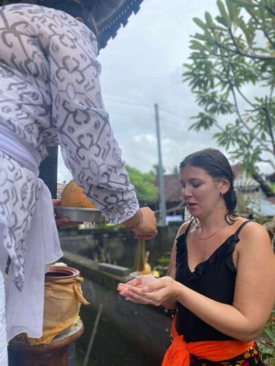 Ubud: Traditional Healing with White Lotus Blessing - Chakra balancing and the white lotus blessing: the core idea