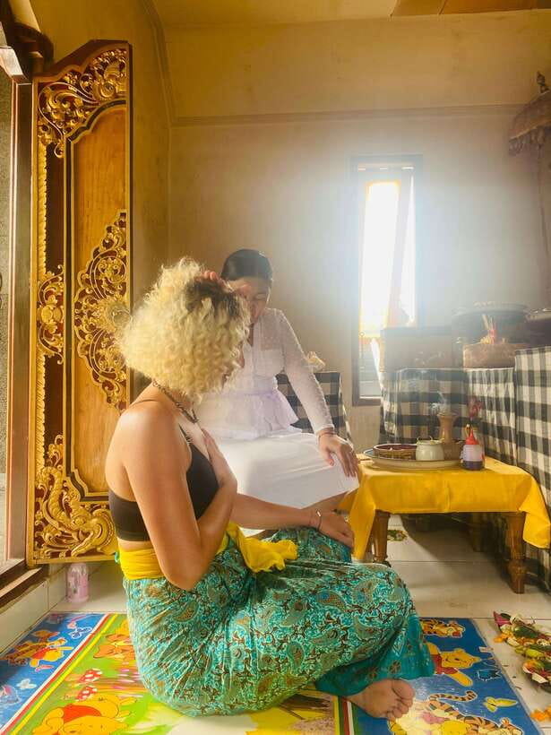Ubud: Traditional Healing with White Lotus Blessing - White Lotus blessing: the moment meant to leave you grounded