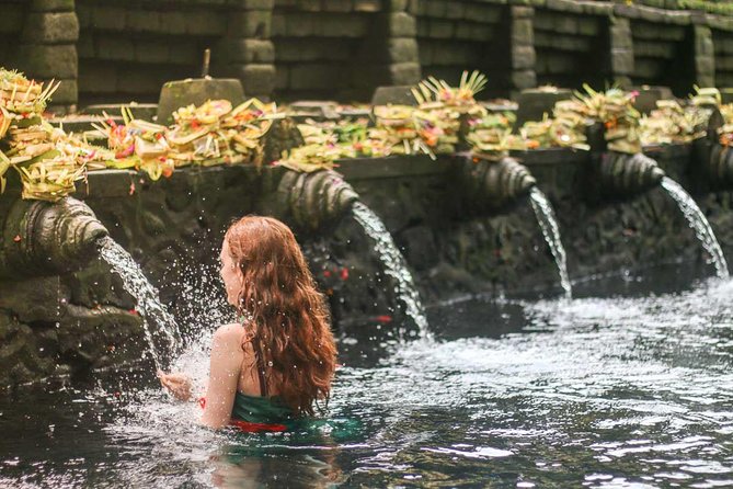 Ubud Volcano Lake and Natural Hot Spring Tour - Tirta Empul Temple: Watching the Spring-Water Blessing Up Close