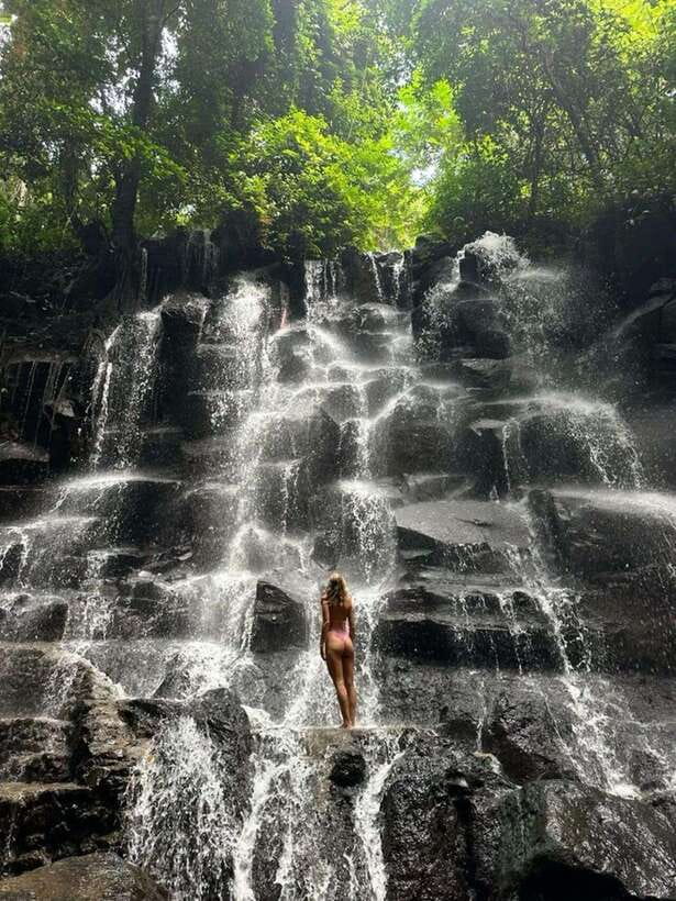 Ubud: Water Temple, Rice Terrace, and Waterfalls Tour - Tegallalang Rice Terrace: the green views and the photo mission