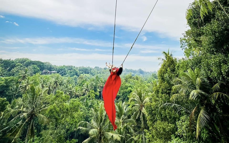 Ubud: Waterfalls, Sacred Monkey Forest & Rice Terraces Tour - Lunch at Waroeng De Koi: a planned break, but don’t assume meals are fully covered