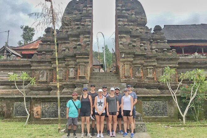 Ubud Wonderful Half Day Downhill Cycling Tour with Lunch - Lunch at Banjar Laplapan (the part you’ll actually remember)