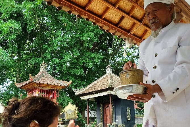 Ubud Yoga, Open Chakra Healing and Temple Spiritual Cleansing - A day built around yoga, mantra, and temple water
