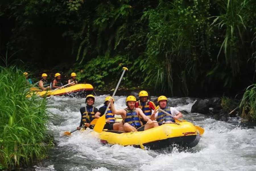 Ubud: Zip-line Adventure, River Rafting & Rice Terraces Tour - Lunch after rafting: river or jungle views, plus showers that actually help