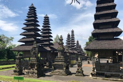 Ulun Danu Bratan Temple with Tanah Lot Sunset - Ulun Danu Bratan: water temple views near Bedugul