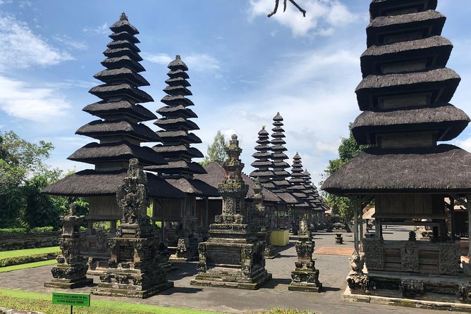Ulun Danu Bratan Temple with Tanah Lot Sunset - Ulun Danu Bratan: water temple views near Bedugul