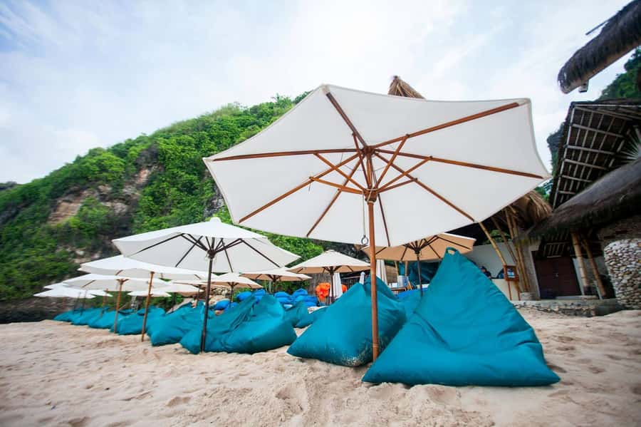 Uluwatu: Beach Club and Cliffside Private Bar Hopping Tour - Key points before you go