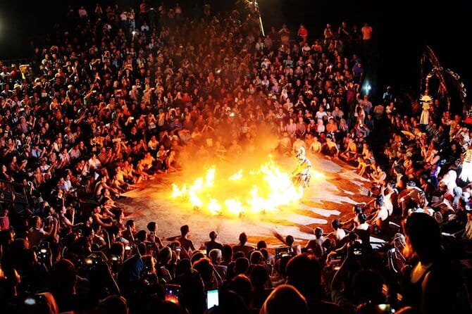 Uluwatu Kecak Tickets A Spectacular Show - Comfort tips for a 2-hour cliffside evening