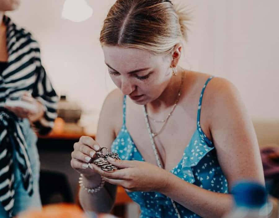 Uluwatu : Make Your Own Silver Jewelry Class - Working with Pure Indonesian Silver: Why the Material Amount Matters