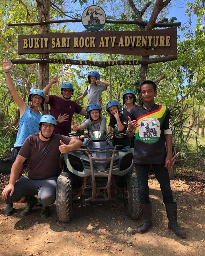 Uluwatu: Mud ATV Quad Bike Adventure Guided Tour - Lunch, coconut water, and showers: the part that makes the mud manageable