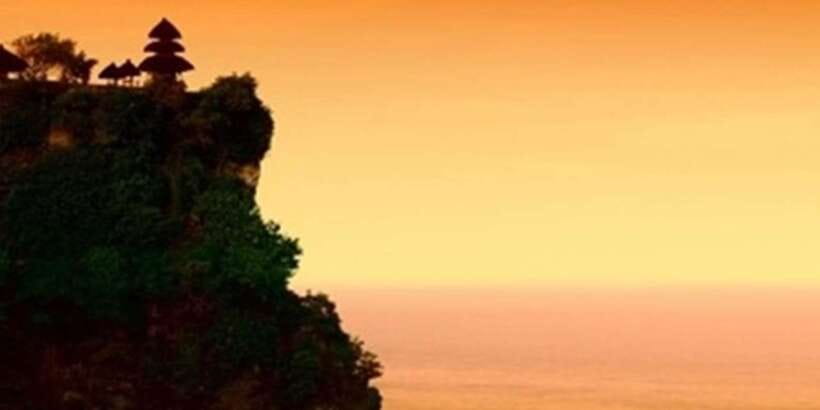 Uluwatu Temple : Sunset and Kecak Fire Dance / Private tour - Why Uluwatu Temple at Sunset Feels Worth the Effort