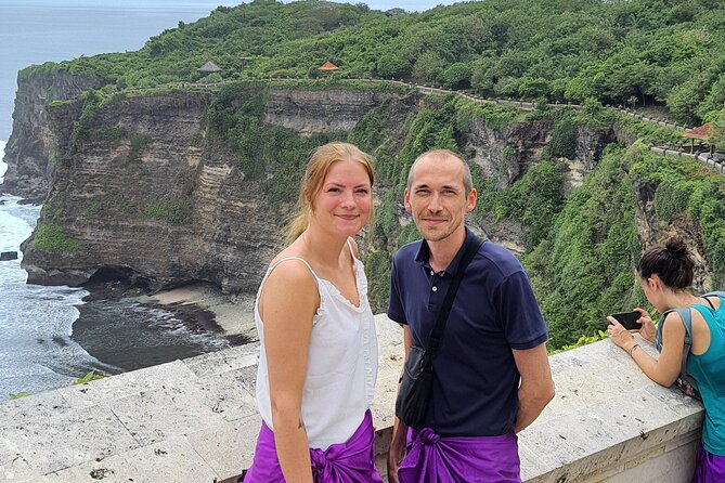 Uluwatu tour & Balinese kecak dance - Seminyak pickup and a small-group vibe that actually helps
