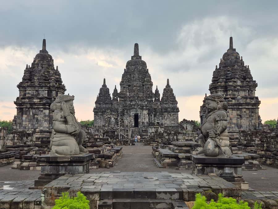 UNESCO Tour: Borobudur Top Access (Ticket Help) & Prambanan - Borobudur top access: where the views and carvings pay off