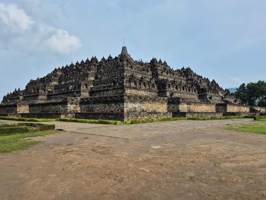 UNESCO Tour: Borobudur Top Access (Ticket Help) & Prambanan - Who should book this tour