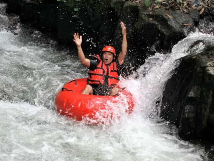 Unwind & Float: Discover Bali Hidden Gems on a River Tubing - Your Float on the Pakerisan: How the Current Feels