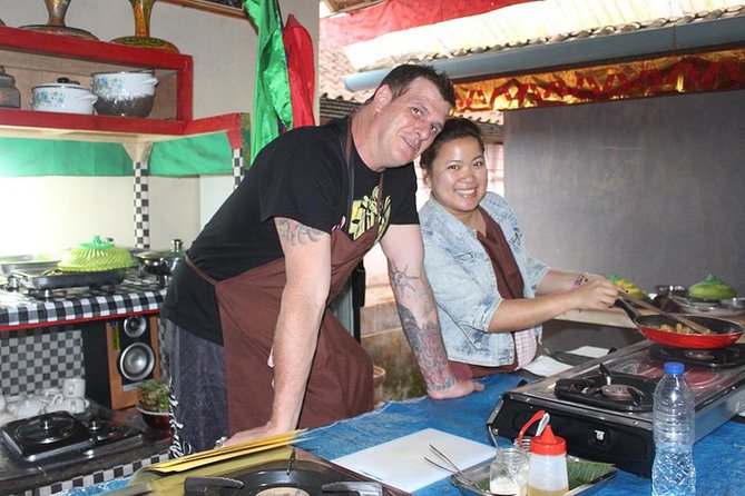 Vegetarian Ubud Cooking Class Bali - From pickup to the cooking spot: how the experience flows