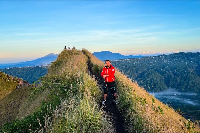 Volcano Batur Sharing Group at Start Point - Summit sunrise and breakfast: the reward is built in