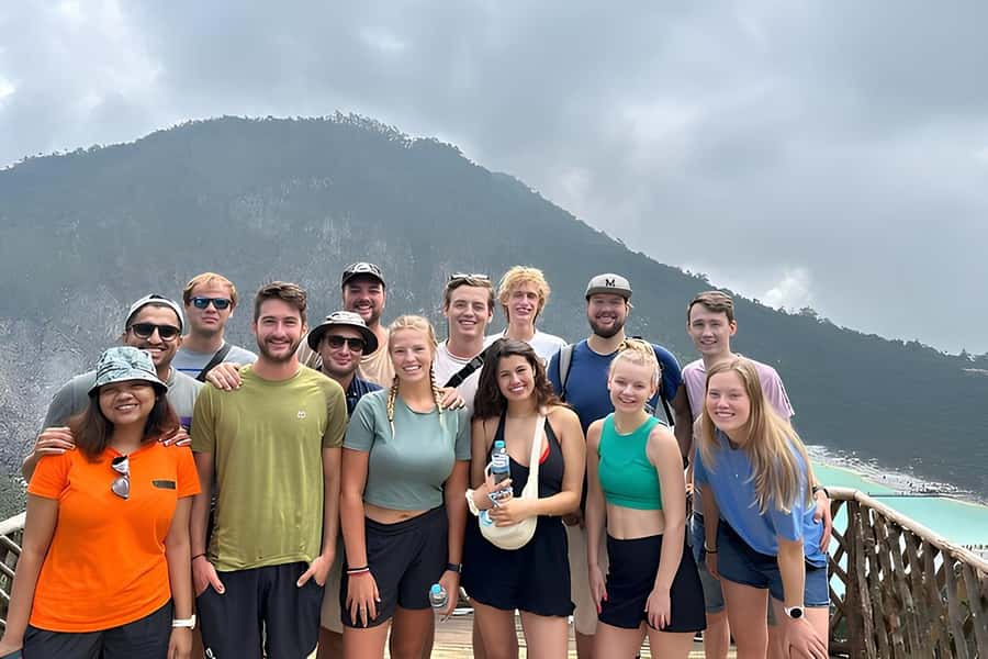 Volcano, Hot Spring, Mud Bath & Tea plantation all included - Glamping Lakeside Rancabali: lunch with activities, not just food