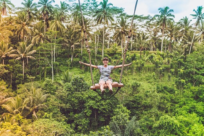 Volcano Jeep Adventure and Ubud Tour - Stop 3: Tegalalang rice terraces and the short hike