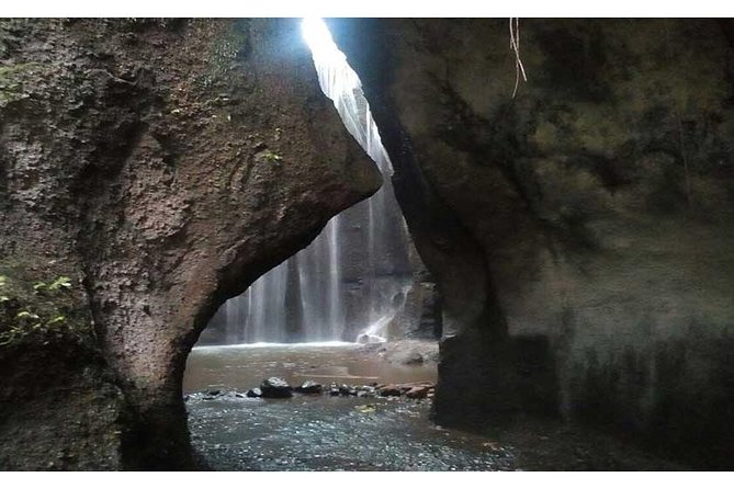 Waterfall Tour:Tegenungan-Kanto Lampo-Tukad Cepung and Tibumana- Free transport - Stop 2: Kanto Lampo Waterfall’s 24-Hour Timing and Photo Views