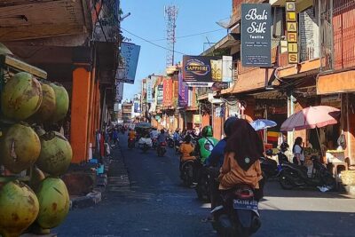 Well-Guided Local Textile Tour of Denpasar - Kumbasari Market: batik, ikat, and weaving in plain view