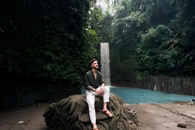 Wonderful Ubud Monkey Forest, Waterfalls, Temples and More - Tegenungan Waterfall: time to cool off, not just look