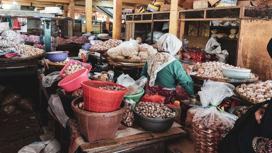 Yogakarta: Jamu Workshop with a Royal Healer’s Descendant - The Tools: Lesung and Volcanic Stone Grind the Magic