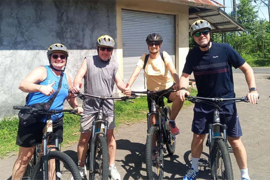 Yogyakarta: 3-Hour Bike Tour Through Villages with Transfers - Who this bike tour fits best