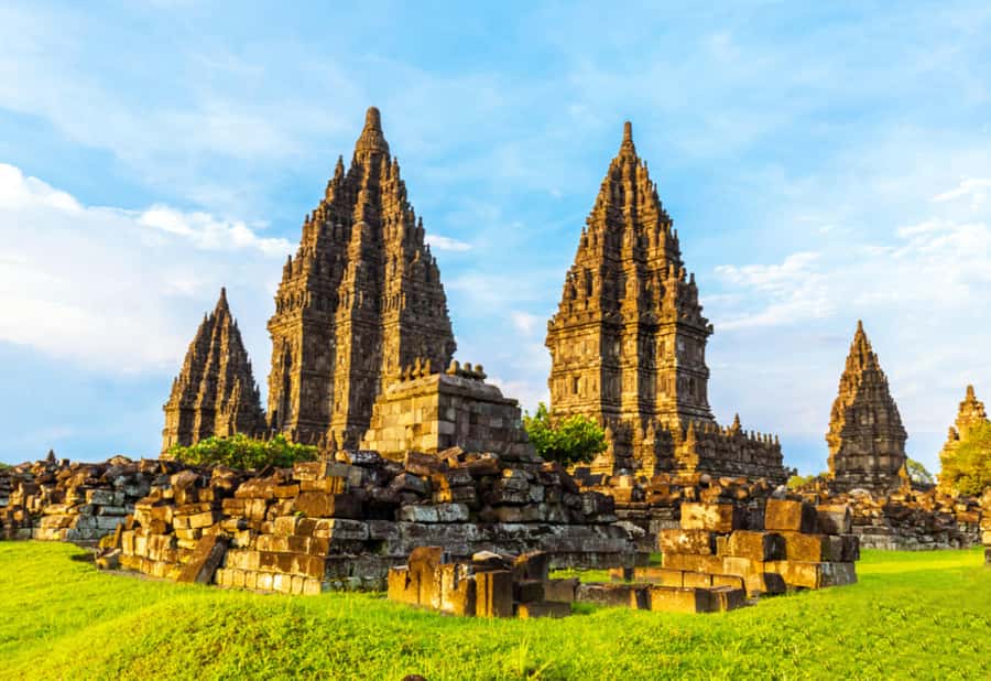 Yogyakarta: 3-hour Prambanan Tour Include Pickup & Entry Fee - Learning the Trimurti Story from an On-Site Local Guide