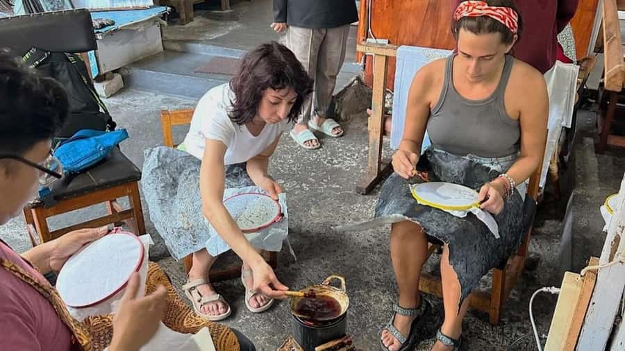 Yogyakarta: Batik Workshop with Hotel Pickup and Drop-off - Should You Book This Batik Workshop With Hotel Pickup?