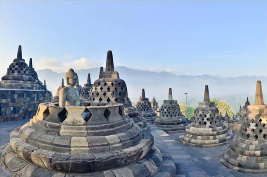 Yogyakarta: Borobudur 5-hour Tour with Climb-up & Transfers - Entering Borobudur: your orientation before the views