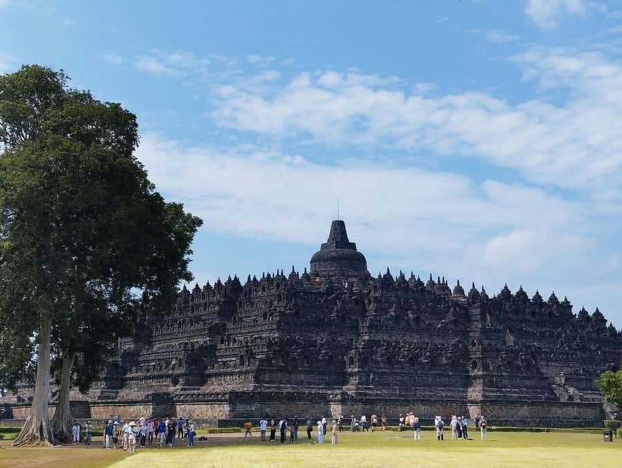 Yogyakarta: Borobudur Climb and Prambanan Shared Guided Tour - Key things to know before you go