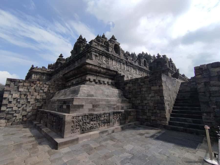 Yogyakarta: Borobudur Climb and Prambanan Shared Guided Tour - Timing, tickets, and the Monday access rule