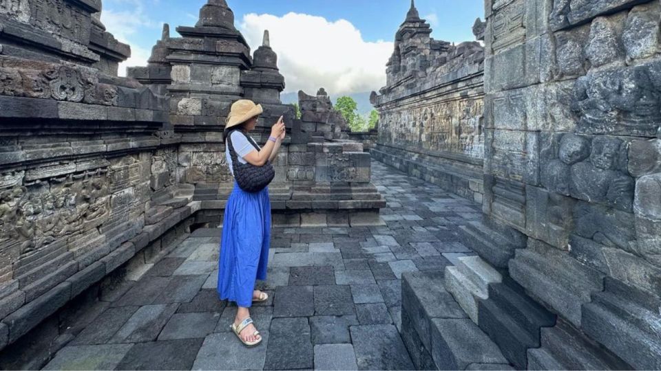 Yogyakarta: Borobudur Climb-up and Prambanan Guide Tour - Transport and Guides: The Real Difference Maker