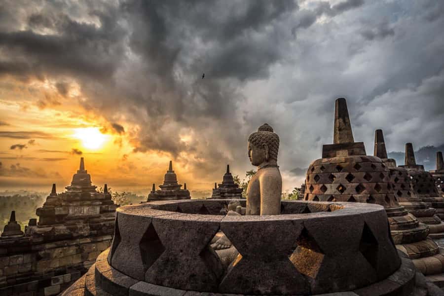 Yogyakarta: Borobudur climb up guarantee& prambanan temple - Timing, comfort, and how to not feel rushed