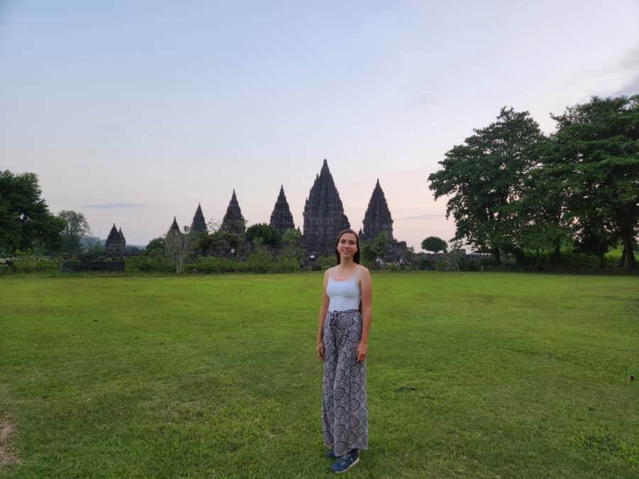 Yogyakarta: Borobudur Climb up & Prambanan Tour with Sunset - Prambanan at Sunset: Three Main Temples and the End-of-Day Payoff