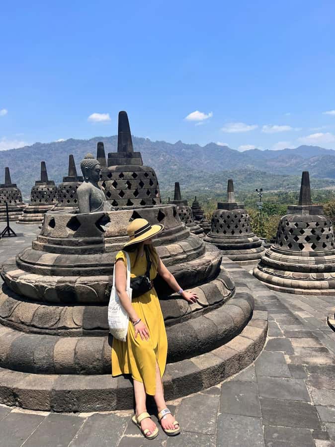 Yogyakarta: Borobudur ClimbUp (sunrise option) & Prambanan - Entering Borobudur: exclusive access, close reliefs, and the climb