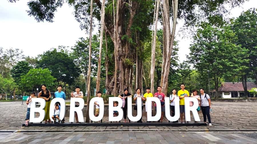 Yogyakarta: Borobudur Half-Day Tour with Climb up Access - Key things to know before you go